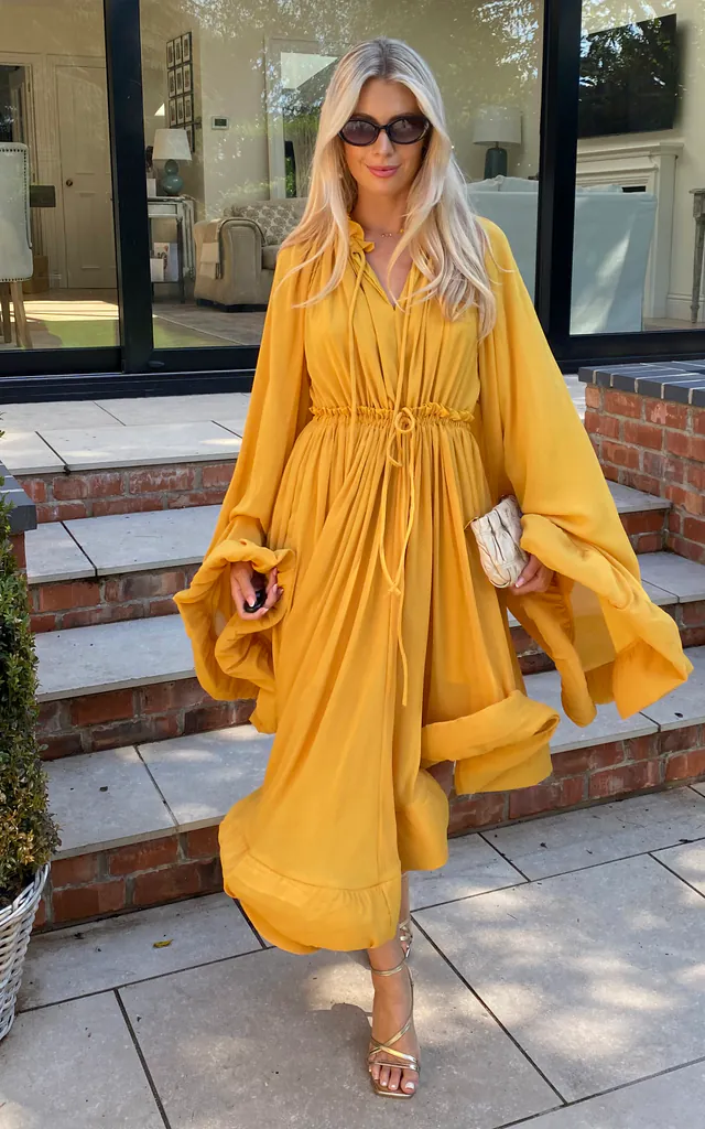 Ruffle Hem and Sleeves Oversized dress in Yellow | CY Boutique | SilkFred Ruffle Hem and Sleeves Oversized dress in Yellow | CY Boutique | SilkFred