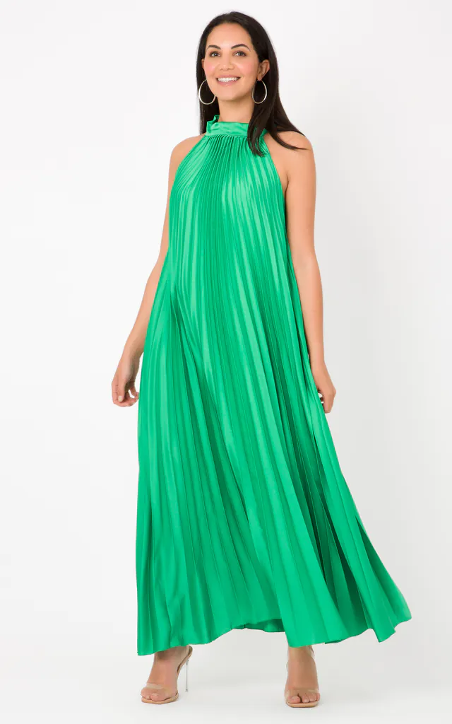 Plain Pleated Green Satin Halterneck Maxi Dress | KRISP | SilkFred Plain Pleated Green Satin Halterneck Maxi Dress | KRISP | SilkFred