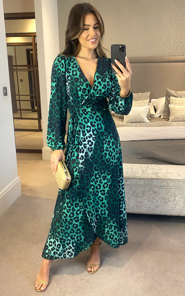Kate Middleton Green Leopard Dress Wrap Midi Dress In Green Leopard Print Jenerique SilkFred Kate Middleton Green Leopard Dress Wrap Midi Dress In Green Leopard Print Jenerique SilkFred