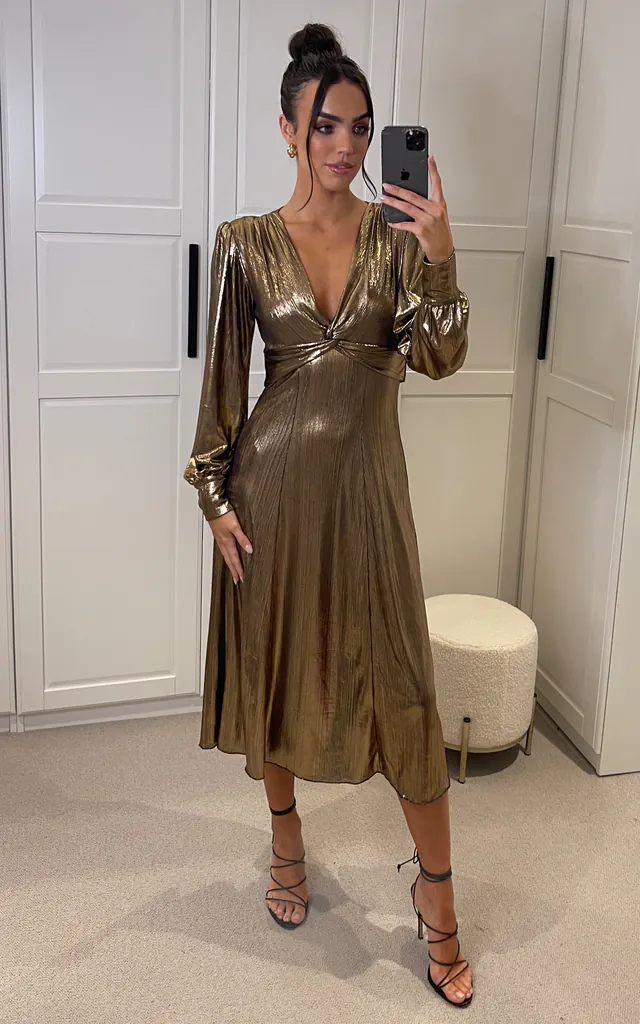 Gold Metallic Twist Long Sleeve Midi Dress | SIGNAGE | SilkFred Gold Metallic Twist Long Sleeve Midi Dress | SIGNAGE | SilkFred