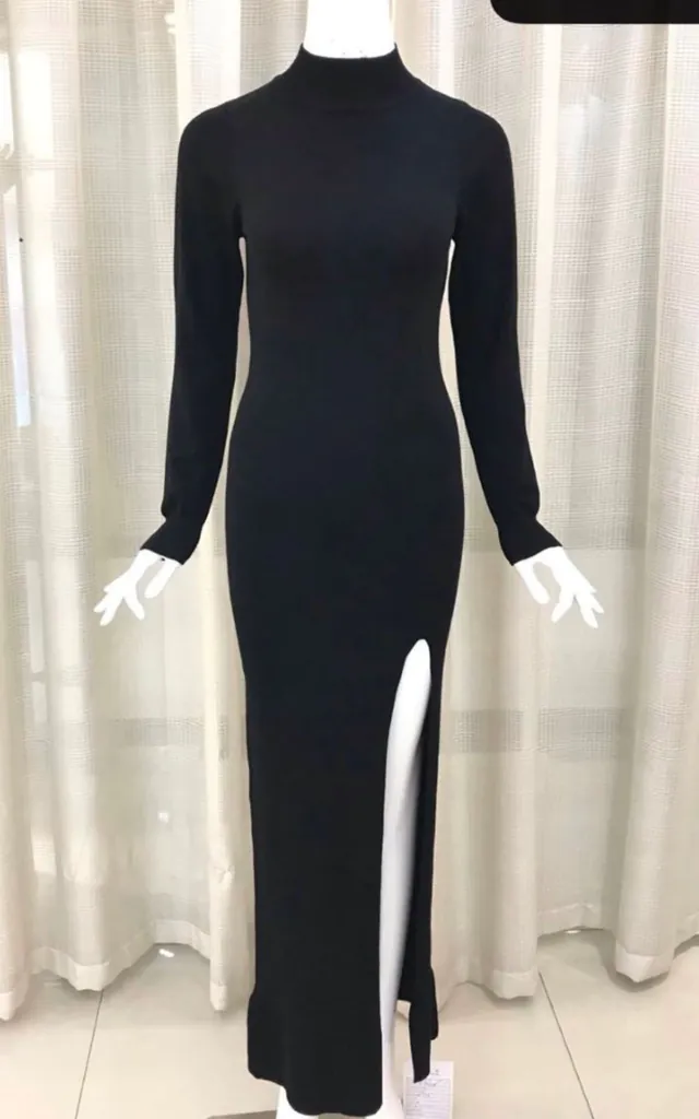 Kim Split Maxi Dress Black | Girl In Mind | SilkFred Kim Split Maxi Dress Black | Girl In Mind | SilkFred