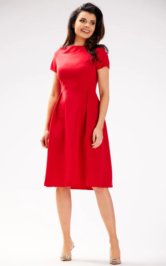 Flared Red Midi Dress with Short Sleeves | AWAMA | SilkFred Flared Red Midi Dress with Short Sleeves | AWAMA | SilkFred