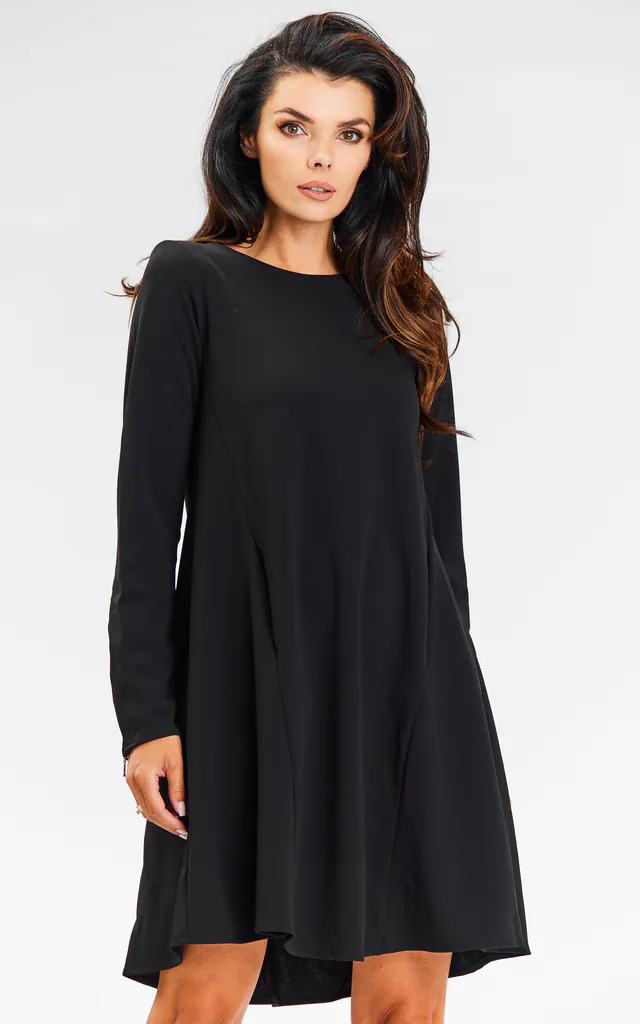 Elegant trapeze dress with long sleeves in Black | AWAMA | SilkFred Elegant trapeze dress with long sleeves in Black | AWAMA | SilkFred