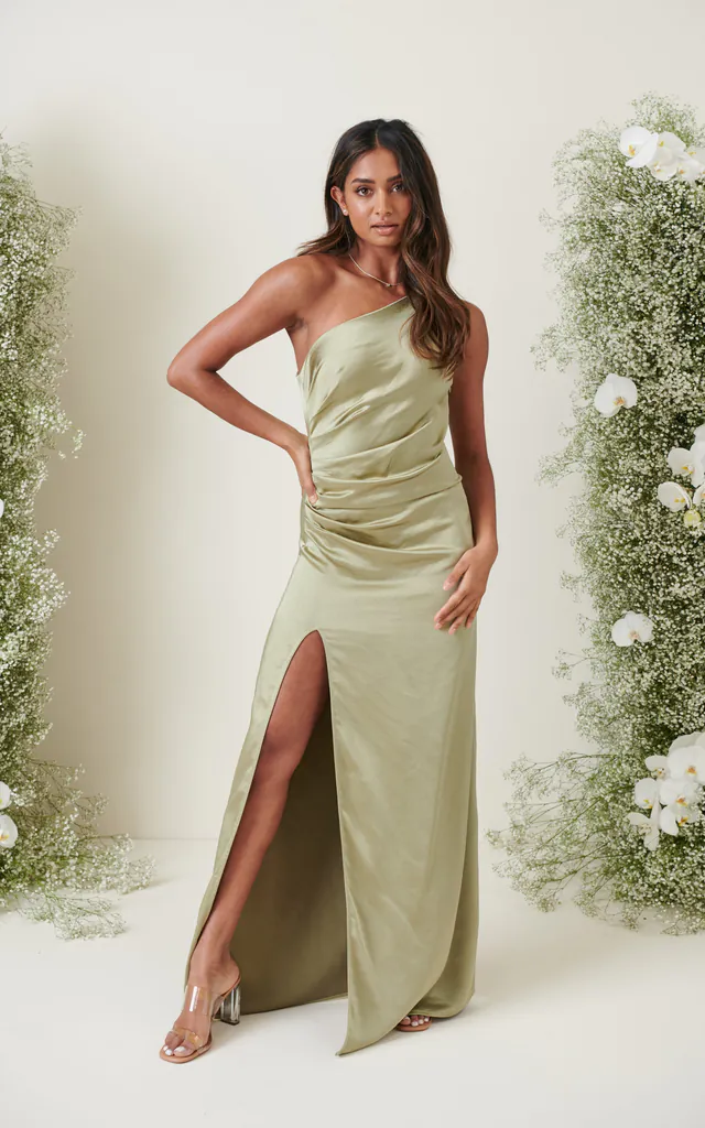 amelia ruched maxi bridesmaid dress pretty lavish Amelia Crepe Ruched Maxi Bridesmaid Dress Flash Sales