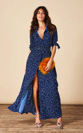 Tummy Flattering Outfits | SilkFred Tummy Flattering Outfits | SilkFred