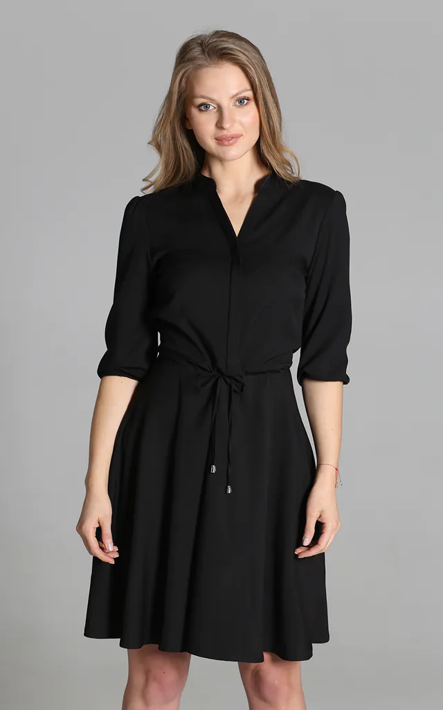 Universal dress with a flared bottom in black | Lanti | SilkFred Universal dress with a flared bottom in black | Lanti | SilkFred