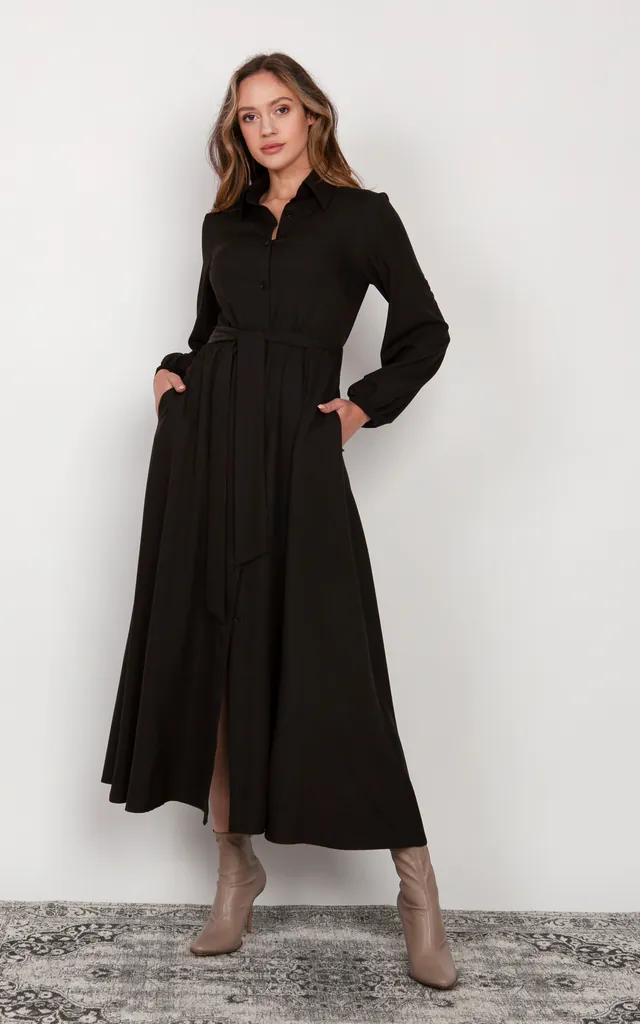 Maxi Dress With Collar Tied at Waist in Black | Lanti | SilkFred Maxi Dress With Collar Tied at Waist in Black | Lanti | SilkFred