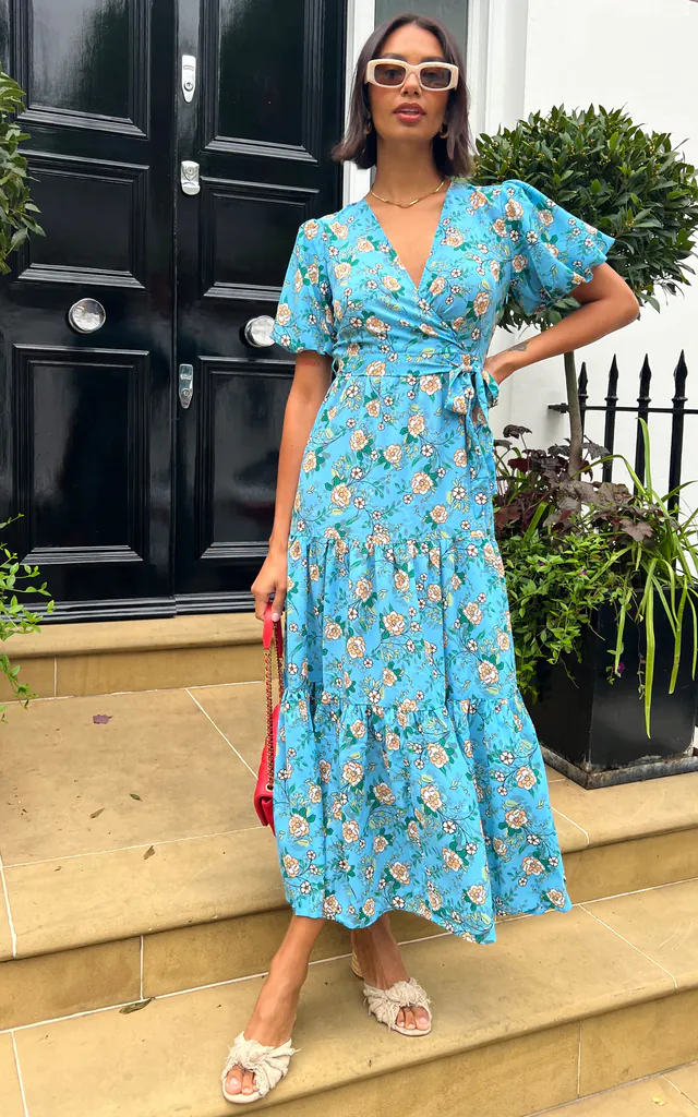 Floral print tiered wrap maxi dress in blue | D.Anna | SilkFred Floral print tiered wrap maxi dress in blue | D.Anna | SilkFred