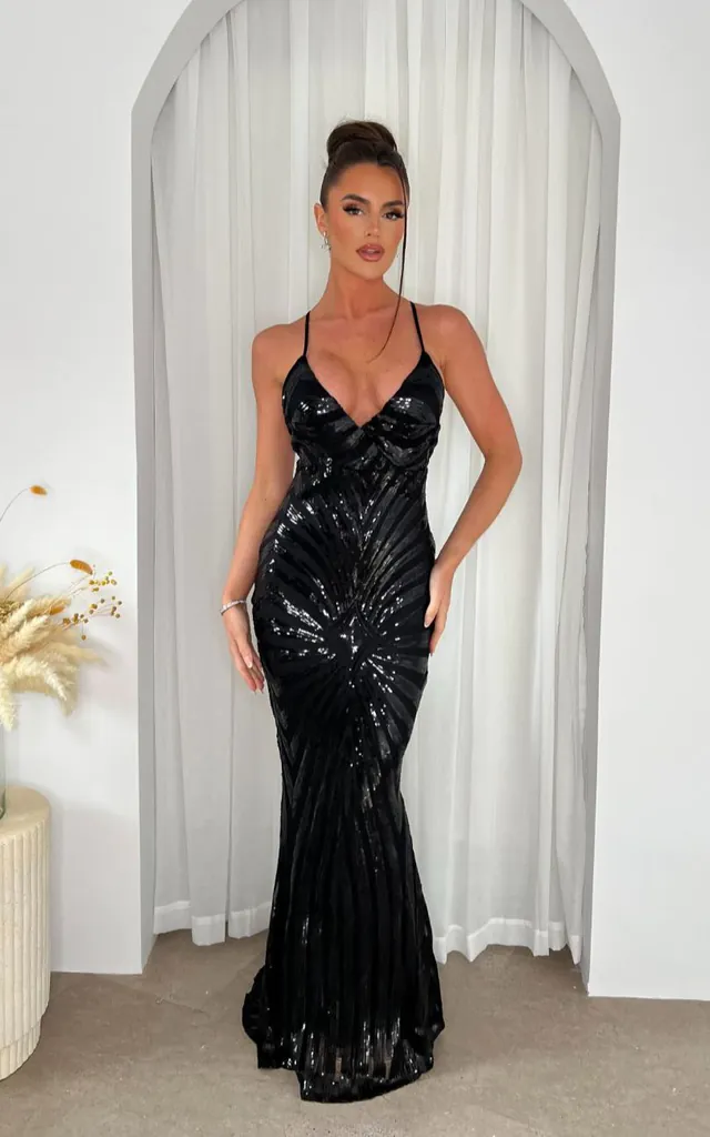Luxe Black Plunge Graphic Sequin Hourglass Illusion Mermaid Maxi Dress | Nazz Collection | SilkFred Luxe Black Plunge Graphic Sequin Hourglass Illusion Mermaid Maxi Dress | Nazz Collection | SilkFred