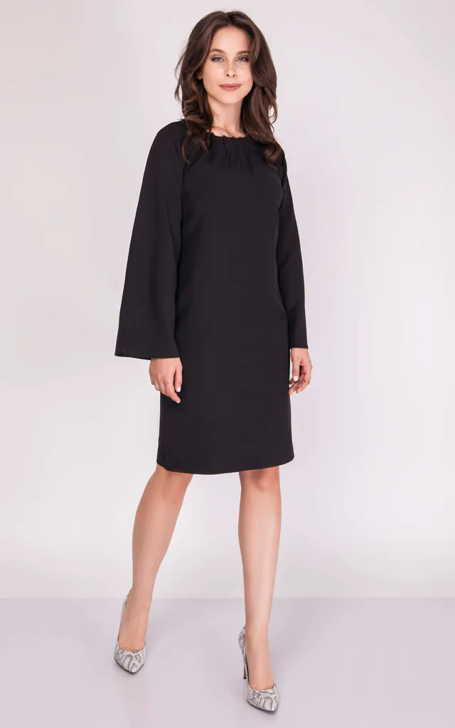 Straight Midi Dress with Flared Long Sleeve in Black | Bergamo | SilkFred Straight Midi Dress with Flared Long Sleeve in Black | Bergamo | SilkFred