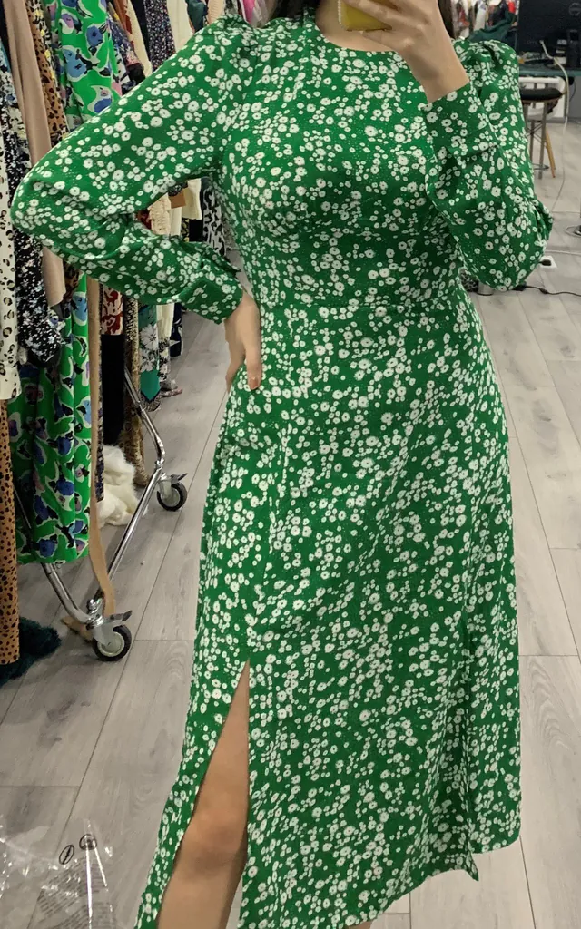 Cass Long Sleeves Split Leg Midi Dress Green Ditsy Floral | Girl In Mind | SilkFred Cass Long Sleeves Split Leg Midi Dress Green Ditsy Floral | Girl In Mind | SilkFred