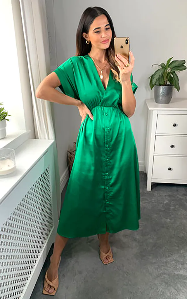 Satin Button Through V Neck Midi Dress In Green | Cameo Rose | SilkFred Satin Button Through V Neck Midi Dress In Green | Cameo Rose | SilkFred