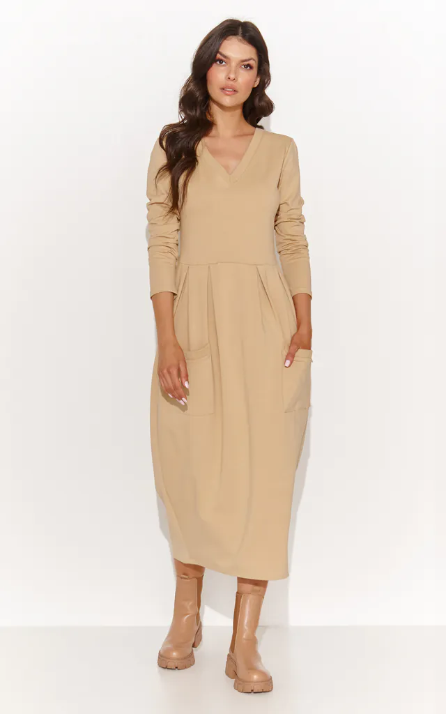 Casual Midi Dress with Long Sleeves in Beige | Makadamia | SilkFred Casual Midi Dress with Long Sleeves in Beige | Makadamia | SilkFred